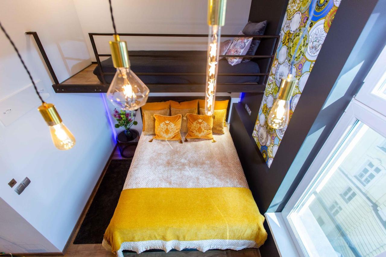 Premium Rooms By Hi5 - Style At The Comedy Theater Βουδαπέστη Εξωτερικό φωτογραφία