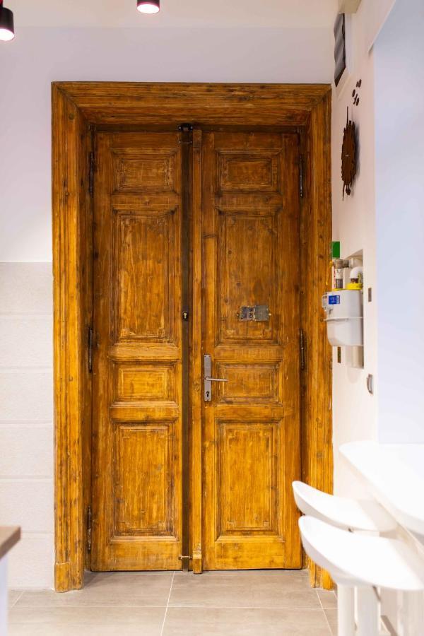 Premium Rooms By Hi5 - Style At The Comedy Theater Βουδαπέστη Εξωτερικό φωτογραφία